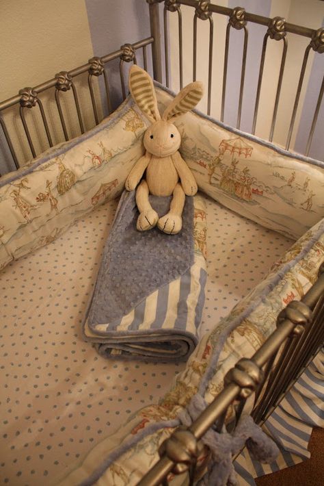 Vintage Baby Rooms, Beatrix Potter Nursery, Vintage Baby Nursery, Peter Rabbit Nursery, Rabbit Nursery, Sweet Nursery, Baby Room Inspiration, Nursery Room Inspiration, Rabbit Baby