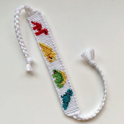 Dino Friendship Bracelet Pattern, Dino Bracelet Pattern, Dinosaur Bracelet Pattern, Frog Friendship Bracelet Pattern, Dinosaur Alpha Pattern, Embroidery Thread Bracelets, Alpha Bracelets, Colorful Dinosaur, String Bracelet Patterns