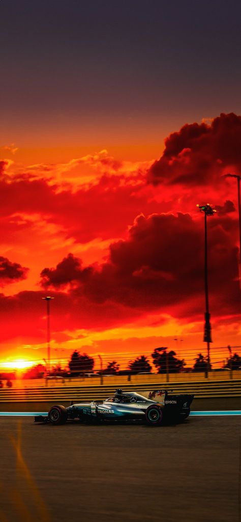 F1 Wallpapers (@F1Wallpapers4K) on X F1 Sunset, F1 Wallpapers, Sunset Wallpaper, Racing Driver, Lewis Hamilton, Formula One, Beautiful Wallpapers, Formula 1, Luxury Cars