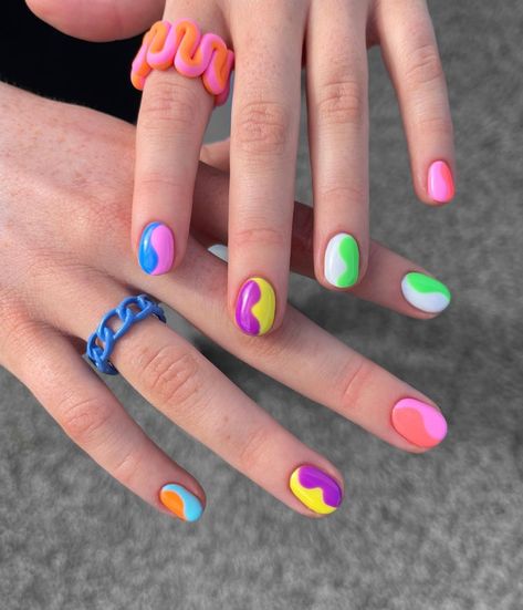 peachi nails on Instagram: “colourful swirlies 🌈🍭 inspo: @overglowedit 💅🏽 - - - - - #peachinails #nails #nailart #nailinspo #instanails #nailitdaily #naildesign…” Dragonfly Nail Art, Short Nail Manicure, Nail Color Combos, Sunflower Nails, Daisy Nails, Short Nails Art, Short Acrylic, Nails 2023, Trendy Nail Art