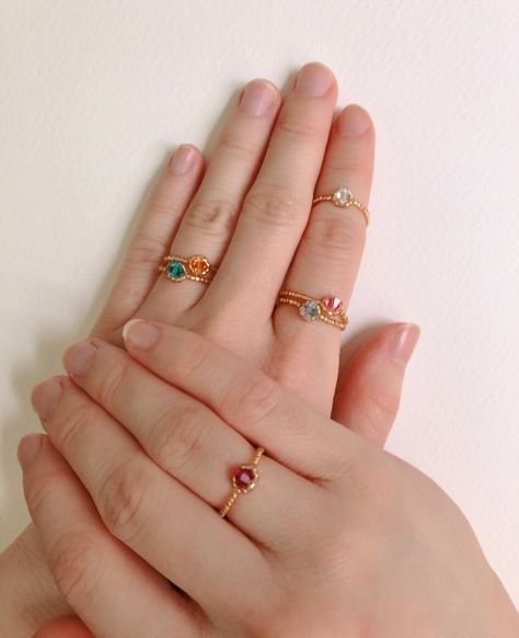 Beaded Rings Patterns, Ring Design For Women, Ring With Birthstones, Make Ring, Stone Ring Design, Beads Rings, Ring Stacks, Bead Rings, Ring Tutorial