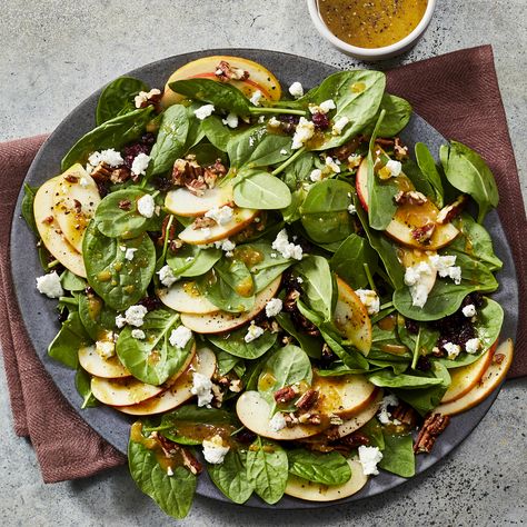 Apple-Cranberry Spinach Salad with Goat Cheese Spinach Goat Cheese Salad, Cranberry Spinach Salad, Salad Cucumber, Spinach Salad Recipes, Goat Cheese Recipes, Bacon Salad, Fennel Salad, Autumn Salad, Apple Salad