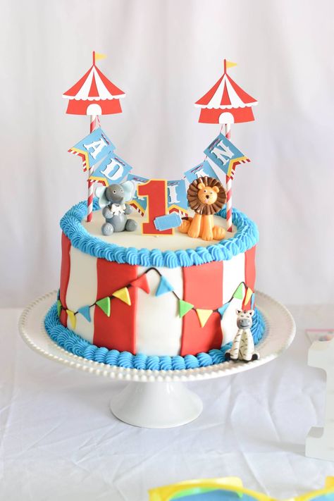 Circus Bday Cake, Animal Circus Cake, Circus 1 Year Birthday, Circus 1st Birthday Cake, Circus Theme Cake Smash, Circus Carnival Cake, Carnival 1st Birthday Cake, Circus Animal Theme Party, Circus First Birthday Cake