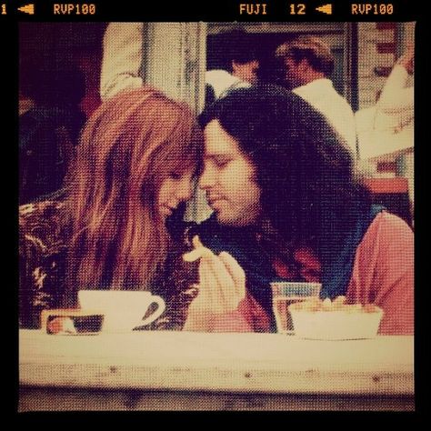 Jim Morrison Paris, Jim Morrison And Pam, Jim Morrison Pamela Courson, Pam Courson, Jim Morrison And Pamela Courson, Jimmy Morrison, 70s Couple, Jane Birken, Pamela Courson