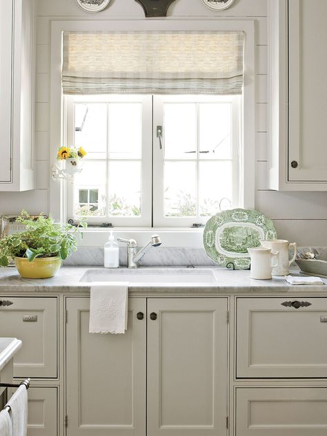 Cottage Details Cottage Kitchen Inspiration, Taupe Kitchen, Kitchen Window Design, Country Cottage Kitchen, Vintage Style Kitchen, Coastal Interior, Kitchen Window Treatments, Smitten Kitchen, Cottage Kitchens