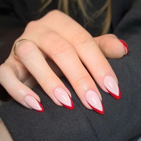 Fingernails Painted, Beige Nails, Simple Gel Nails, Almond Acrylic Nails, Nails Desing, Elegant Nails, Luxury Nails, Manicure Y Pedicure, Nail Art Hacks