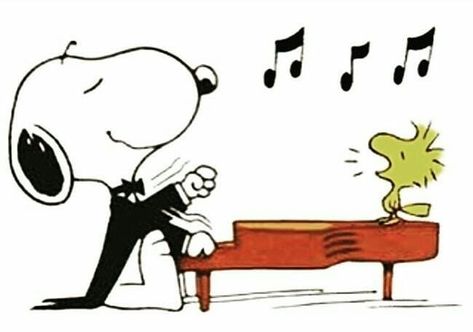 @coolsnoopyfans posted on Instagram: “Lol 😅😆😉 . . 🤗 Please Follow Us : @coolsnoopyfans . 💢Tag 💬Comment 💛Save To be featured. - - 🗣Share with your friends who love Snoopy ❤ - -…” • Sep 27, 2020 at 8:07pm UTC Snoopy Playing Piano, Snoopy Singing, Dog Playing Piano, Piano Sticker, Woodstock Snoopy, Snoopy Dog, Snoopy Comics, Peanuts Comic Strip, Peanuts Snoopy Woodstock