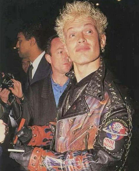 80s Pictures, British Punk, Billy Boy, One Direction Photos, Billy Idol, English Artists, Color Vintage, Glam Rock, Tom Cruise