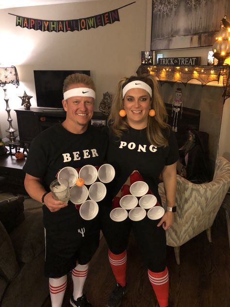 Beer Olympics Outfits Costume Ideas, Beer Pong Costume Couples, Beer Pong Partner Costumes, Beer Olympics Costumes, Drink Costume Alcoholic Diy, Minnie Bar Costume, Bartender Halloween Costumes, Beer Pong Costume, Beer Halloween Costumes