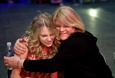 I had he Best Day with you... Taylor Swift Mom, Mama Swift, Fearless Tour, Blonde Cat, Taylor Swift Web, Taylor Swift Fearless, Taylor Swift Funny, Taylor Swift 13, Taylor Swift Pictures