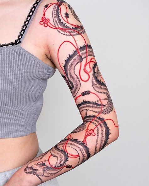 Dragon Tattoo Around Arm, Haku Dragon, Japanese Hand Tattoos, Dragon Tattoo Arm, Mangas Tattoo, Outer Forearm Tattoo, Left Arm Tattoos, Red Dragon Tattoo, Around Arm Tattoo