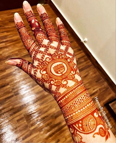 Groom Sister Mehendi Design, Groom's Sister Mehndi, Mehndi For Groom Sister, Mehendi For Groom Sister, Groom Sister Mehndi Design, Cute Minions Wallpaper, Cute Minions, Minions Wallpaper, New Mehndi Designs