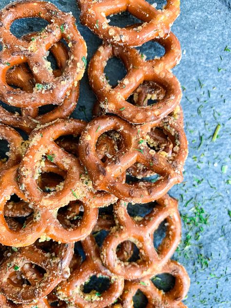 Easy Ranch Pretzels, Fiesta Ranch Pretzels, Zesty Ranch Pretzels, Spicy Pretzels Ranch Lemon Pepper, Spiced Pretzels Ranch, Pretzels With Popcorn Oil And Ranch, Spicy Ranch Pretzels Hidden Valley, Hidden Valley Ranch Pretzels Recipes, Savory Pretzels Recipe