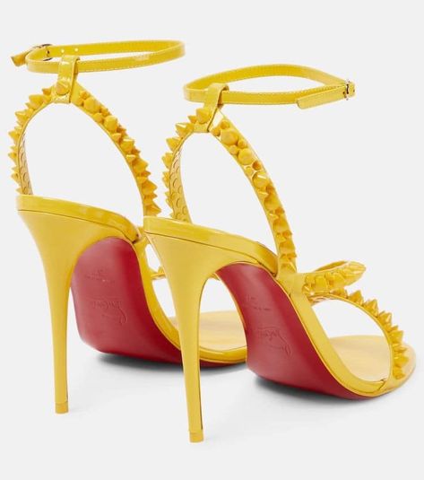 Heels Yellow, Louboutin Online, Yellow Sandals, Shoes Heels Classy, Yellow Heels, Christian Louboutin Women, Hot Shoes, Crazy Shoes, Dream Shoes