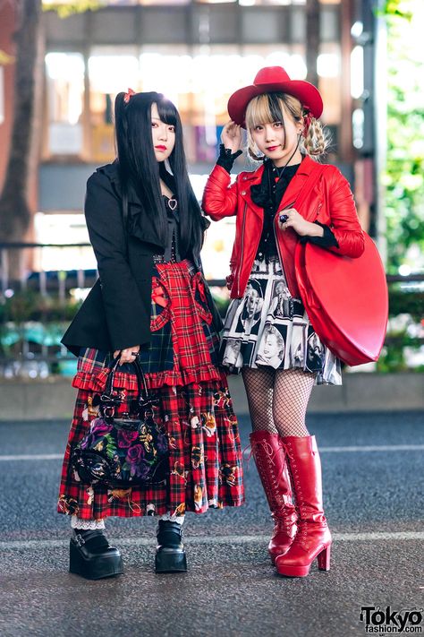 Marilyn Monroe Skirt, Red Cowboy Hat, Street Style Boots, 일본 패션, Harajuku Fashion Street, Tokyo Street Fashion, Harajuku Girls, Tokyo Street Style, Paris Mode