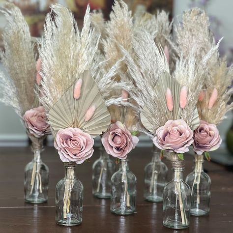 Rose Centerpiece - Etsy Dusty Rose Rustic Wedding Theme, Blush Pampas Grass Decor, Rose Gold Boho Birthday Party, Pampas Roses Centerpiece, Mauve Table Setting, Pink Dinner Table Decor, Dusty Rose Wedding Decorations, Pampas Centerpieces Wedding, Non Flower Centerpieces Wedding