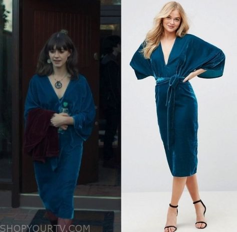 Normal People: Season 1 Episode 5 Marianne’s Blue Velvet Kimono Dress Neo Grunge, Worn On Tv, Tokyo Street Fashion, Velvet Kimono, Blue Velvet Dress, Fashion 90s, Velvet Midi Dress, Normal People, Vintage Fits