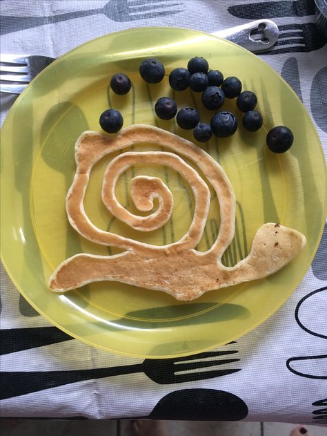 Snail Pancakes, Preschool Lunch Box, Bento Lunch, Pancakes, Lunch Box, Cake