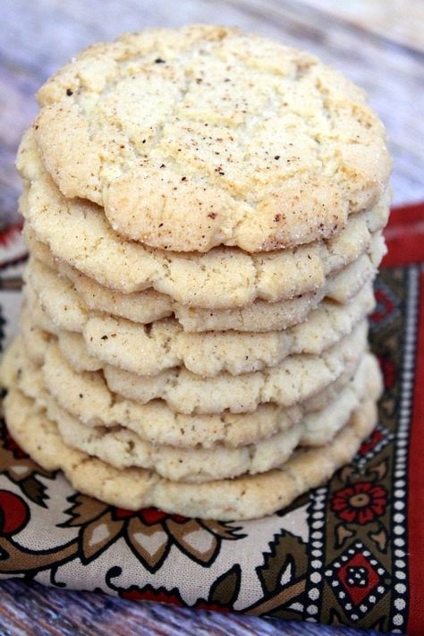 Crunchy Nutmeg Sugar Cookies #recipe - RecipeGirl.com Recipes With Nutmeg, Nutmeg Sugar Cookies, Nutmeg Cookies, Diy Easy Recipes, Nice Recipes, Cookies Easy, Holiday Cookie Recipes, Best Cookie Recipes, Cookie Exchange