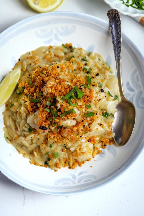 Lobster Orzo Crab Orzo Recipes, Lobster Orzo Recipes, Lobster Orzo, How To Prepare Lobster, Pastina Recipes, Small Bites Appetizers, Pan Seared Scallops, Orzo Recipes, Crispy Rice