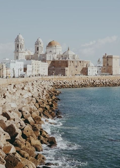 Cadiz Spain, Apartment View, Southern Spain, Cadiz, Andalusia, Best Places To Visit, Spain Travel, City Beach, Seville