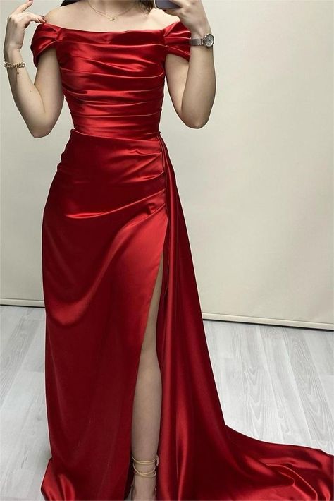 Prom Dress With Split, Hot Prom Dress, Popular Prom Dresses, Off Shoulder Evening Dress, Dress With Split, Red Stain, Red Evening Dress, Prom Dress Inspiration, Black Prom