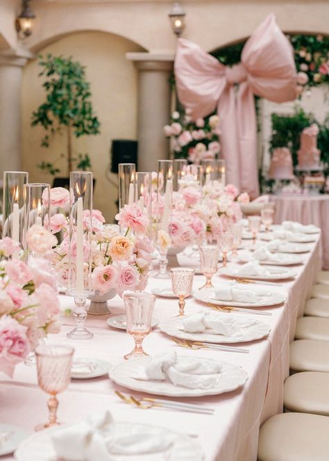 White Bridal Shower Table Decor, Coquette Centerpiece Ideas, Pink And White Baby Shower Flowers, Pink And Green Table Decor, Bridal Shower Light Pink, Wedding Flowers On Table, Pink Wedding Ideas Color Schemes, Vintage Pink Baby Shower Ideas, Pink Baby Shower Table Setting