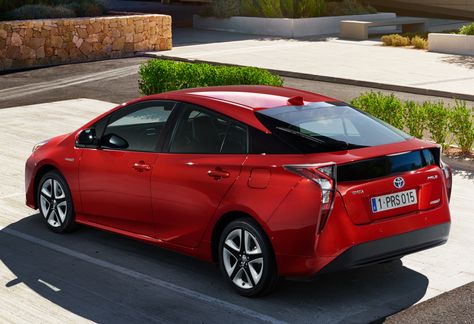 Toyota Prius (2015). Prius Custom, Toyota Prius Hybrid, Prius Prime, Toyota Prius Prime, Fact Of Life, Fuel Efficient Cars, Toyota Prius 2015, Girly Car, Board Inspiration