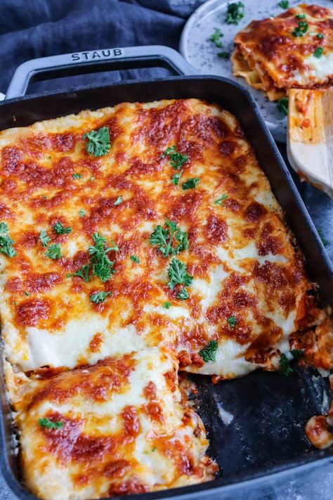 Lasagne Bolognese Italian Dessert Recipes Easy, Spaghetti Squash Recipes Easy, Healthy Italian Recipes, Italian Recipes Appetizers, Lasagna Recipes, Pasta Recipes Alfredo, Bolognese Recipe, Italian Recipes Traditional, Italian Pasta Recipes