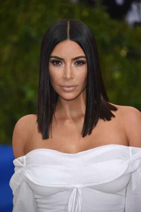 Kim Kardashian Hair, Kardashian Hair, Hairstyles For Wedding, Wavy Bob Hairstyles, Black Hair Color, Cute Haircuts, Long Layered Haircuts, Girl Haircuts, Sleek Hairstyles