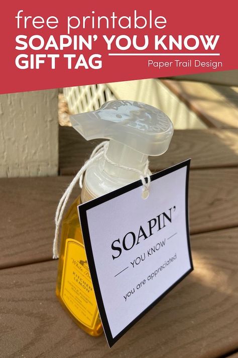 This soap gift tag is an easy teacher gift idea for teacher appreciation day. Soap Quotes Gift Ideas, Soap Teacher Gift Tags, Hospice Marketing, Primary Teachers Gifts, Teacher Appreciation Gift Baskets, Childcare Teacher, Hand Soap Gift, Easy Teacher Gifts, Teacher Appreciation Quotes