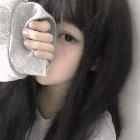 Shin Nana, E Boys, Best Photo Poses, Foto Ideas Instagram, Pretty Photos, Discord Server, Pose Reference Photo, Cute Selfie Ideas, Pretty Selfies