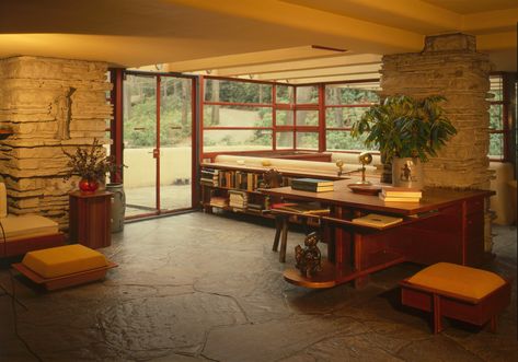 Fallingwater Interior, Frank Lloyd Wright Interior, Falling Water Frank Lloyd Wright, Falling Water House, Frank Lloyd Wright Architecture, Falling Water, Beige Living Rooms, American Architecture, Organic Architecture