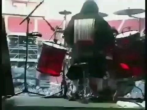 Joey Jordison Playing Drums, Joey Jordison Aesthetic, Slipknot Joey Jordison, Slipknot Videos, Arte Heavy Metal, Slipknot Band, Joey Jordison, Seni Dan Kraf, Corey Taylor