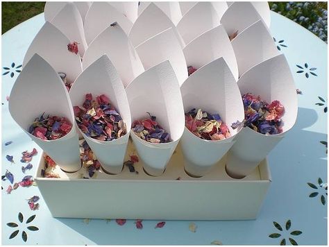 confetti cones delphinium Cheap Wedding Decorations, Offbeat Wedding, Confetti Cones, Flower Confetti, Country Theme Wedding, Petal Confetti, Quirky Wedding, Rustic Wedding Diy, Wedding List