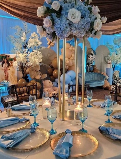 Cinderella Quince Decorations, Light Blue And Gold Quince, Princess Theme Wedding, Baby Blue Quinceanera Theme, Baby Blue Quinceanera, Light Blue Quinceanera Dresses, Princess Wedding Theme, Cinderella Quinceanera Themes, Cinderella Sweet 16