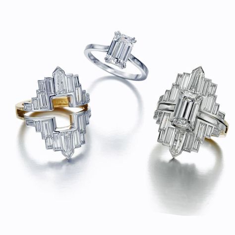 The New York Party Jacket ring set by Jessica McCormack includes an emerald-cut diamond solitaire and a detachable white and yellow gold "jacket" with baguette-cut diamonds Transformable Jewellery, Ring Jackets, Pomellato Jewelry, Marco Bicego Jewelry, Jessica Mccormack, New York Party, Party Jacket, Diamond Party, Party Jackets