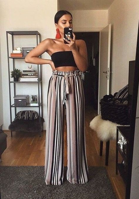 Love these the print is everything perfect length colors have yet to actually wear them but I can't wait love the hi waist on them! Palazzo Pants Outfit, Dress Nigth, Bohemian Outfits, Dress Skirts, Outfit Essentials, Chic Summer Style, Summer Party Outfit, Winter Chic, Crop Top Casual