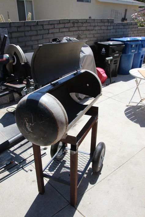 Small RF Build using a 100 pound propane tank Propane Tank Smoker, Build A Smoker, Compressor Tank, Offset Smoker, Propane Tank, Propane, The 100, Building, Design