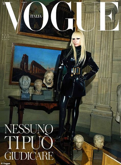 Alas Marcus Piggott, Mert And Marcus, Vogue Magazine Covers, Atelier Versace, Richard Avedon, Vogue Covers, Donatella Versace, Cindy Crawford, Light Academia