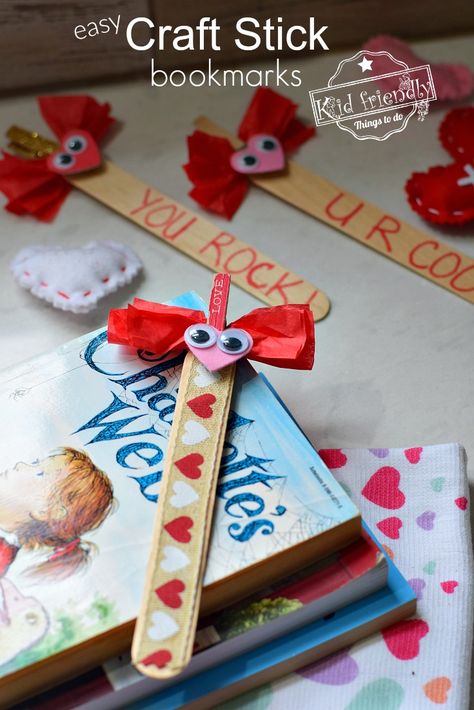 Easy Craft Stick Bookmarks. This is such an easy Bookmark Craft for Kids to make. Perfect for Valentine's Day classroom parties or DIY craft at home for book lovers. www.kidfriendlythingstodo.com #craft #bookmark #diy #easy #kids Stick Bookmarks, Love Bug Valentine, Valentines Bookmarks, Bookmark Diy, Valentine Table Decorations, Bookmark Craft, Valentine Activities, Dinosaur Crafts, Toddler Valentines