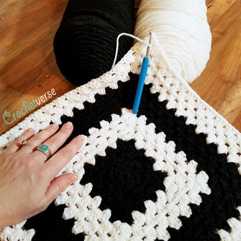 Free Basic Endless Granny Square Crochet Pattern | Crochetverse | Bloglovin’ Calming Things, Classic Granny Square, Granny Square Häkelanleitung, Granny Square Pattern Free, Motifs Granny Square, Sunburst Granny Square, Square Crochet Pattern, Always Has Been, Granny Square Crochet Patterns Free