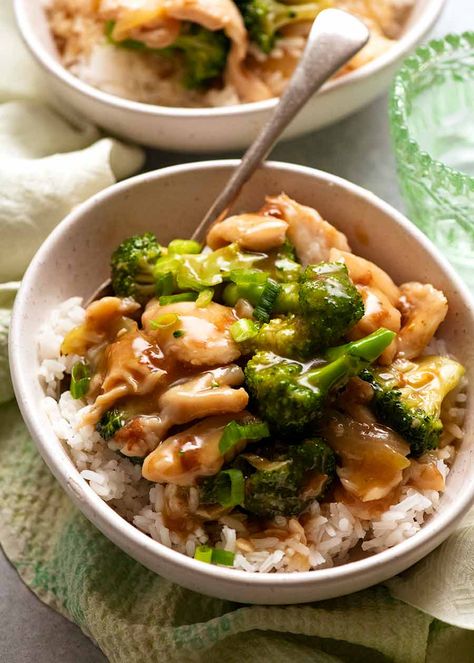 Chicken Broccoli Stir Fry served over rice, ready to be eaten Chinese Restaurant Food, Recipe Tin Eats, Tin Eats, Chicken Broccoli Stir Fry, Homemade Stir Fry Sauce, Homemade Stir Fry, Vegetarian Oyster Sauce, Chinese Cooking Wine, Broccoli Stir Fry