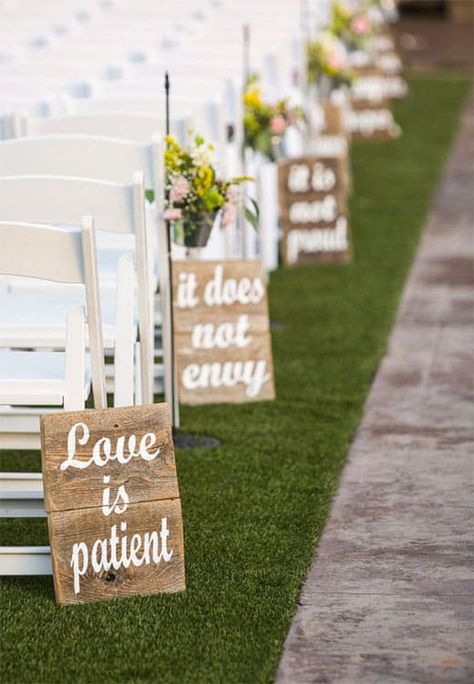 Rustic Wedding Decorations, Wedding Ceremony Ideas, Future Wedding Plans, Aisle Decor, Cute Wedding Ideas, Love Is Patient, Salou, Wedding Aisle, Wedding Ceremony Decorations