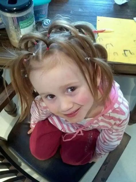 Crazy Hair Day Ideas: 30 Styles for School Kids Short Hair Wacky Hair Day, Wacky Hair Day Ideas For Short Hair, Crazy Hairdos For Kids, Wacky Wednesday Hair, Wacky Tacky Day, Tacky Day, Whoville Hair, Crunchy Hair, Styles For School