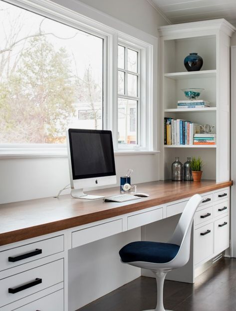 Desk Under Window, Small Home Office Furniture, Home Office Furniture Design, Design Studio Office, Kitchen New York, Guest Room Office, Office Furniture Design, Small Home Office, Craft Room Office