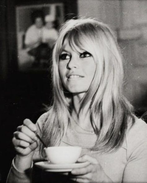 Bridget Bardot Bangs, Bridget Bardot Hair, Brigitte Bardot Hair, Bardot Bangs, Bardot Hair, Bridgette Bardot, Jennifer Aniston Hair, Bridget Bardot, Bardot Style