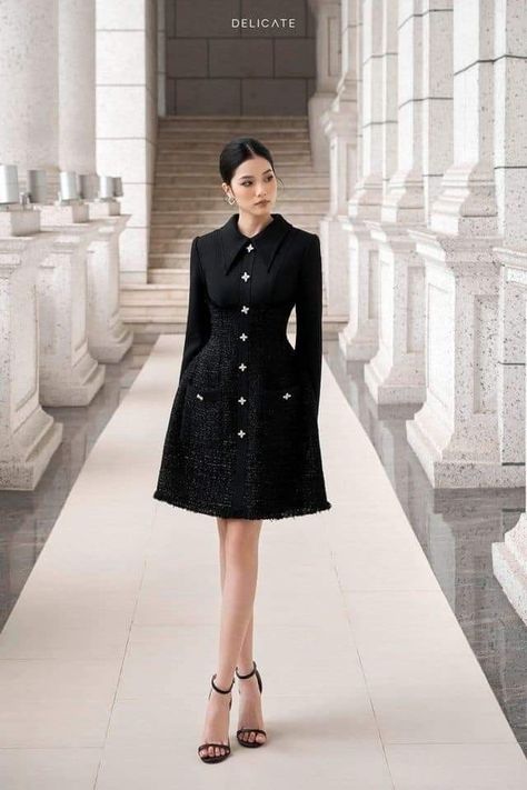 Dior Dress Elegant, Dior Dress, Woman Suit Fashion, Korean Fashion Dress, Fancy Dress Design, Classy Work Outfits, Stylish Work Outfits, Looks Chic, Fancy Outfits