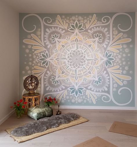 27+ Yoga Room Ideas That Look and Feel Good in 2024 | Meditation Yoga Meditation Room Ideas, Interior Door Trim Ideas, Meditation Room Colors, Zen Yoga Room, Studio Mural, Aesthetic Home Decor Ideas, Yoga Meditation Space, Yoga Room Design, Home Yoga Room