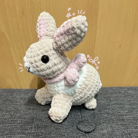 honey bunny !! ╰ good evening, i made this bunny for a friend of mine and i really like how it came out, i think it’s one of the plushie i’m most proud of. 🐰# // pattern by ; @sweetsofties # // 🐚 yarn ; fine chenille ☁️ // # crochet ; 3,5 mm 🦴 ⌇ T A G S , , , ! #crochet #bunny #cute #amigurumi #plushie #plush #crocheting #rabbit Cute Amigurumi, Honey Bunny, Bunny Plush, Crochet Bunny, Good Evening, Things To Think About, Honey, Amigurumi, Yarn